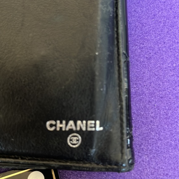 Authentic Chanel long wallet - Picture 9 of 17